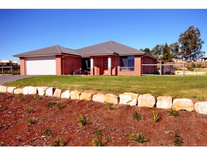 19 Mountview Court, Highfields QLD 4352