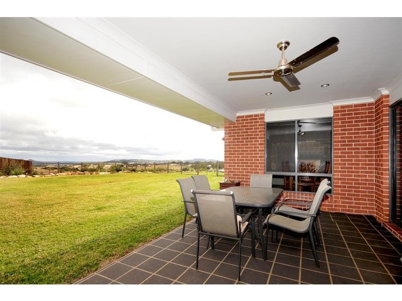 19 Mountview Court, Highfields QLD 4352