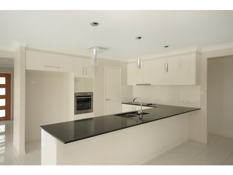 30 Bennett Street, Highfields QLD 4352