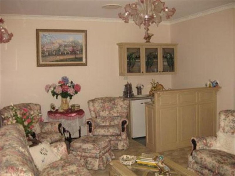 145 Henningsen Road, Oakey QLD 4401