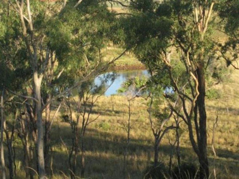 145 Henningsen Road, Oakey QLD 4401