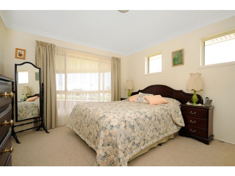 19 Smythe Drive, Highfields QLD 4352