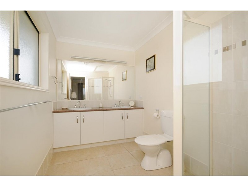 19 Smythe Drive, Highfields QLD 4352
