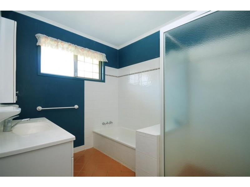 24 Jean Street, Harristown QLD 4350