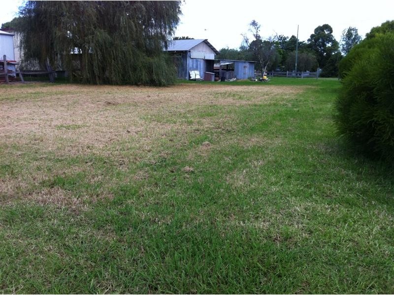 3 Commerford Street, Nobby QLD 4360