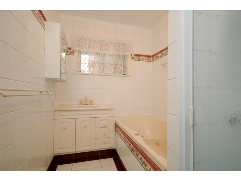 88 Drayton Road, Harristown QLD 4350