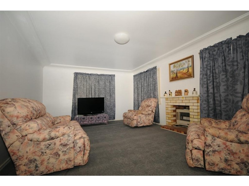 88 Drayton Road, Harristown QLD 4350