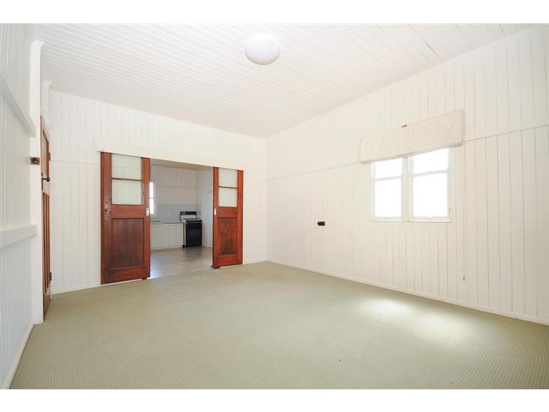 10 Dodd Street, Newtown QLD 4350