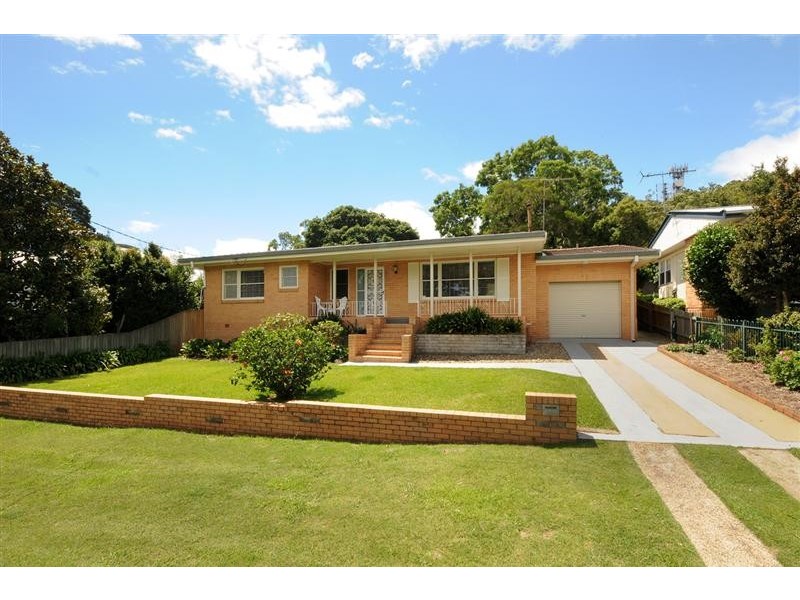 35 Range Street, Mount Lofty QLD 4350