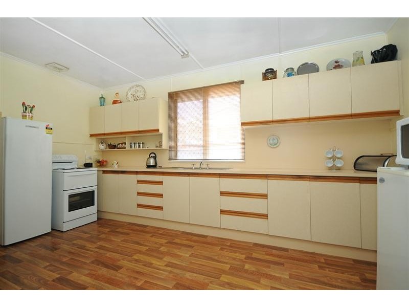 5 Devine Street, Harristown QLD 4350