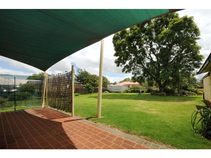 5 Devine Street, Harristown QLD 4350