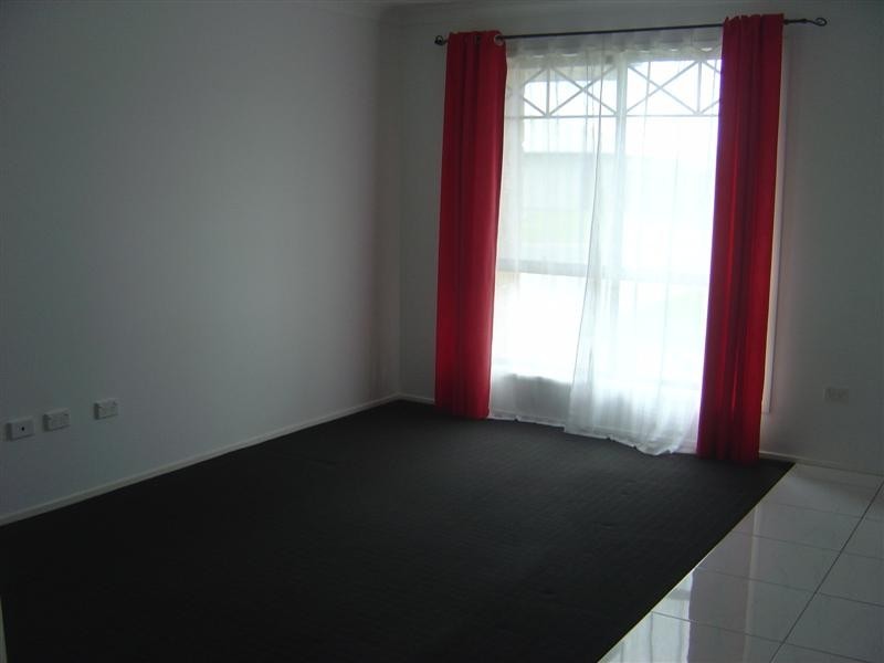 17 Whitman Street, Westbrook QLD 4350