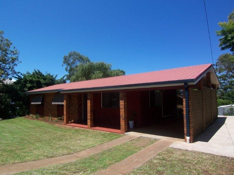 12 McWilliam Street, Wilsonton Heights QLD 4350