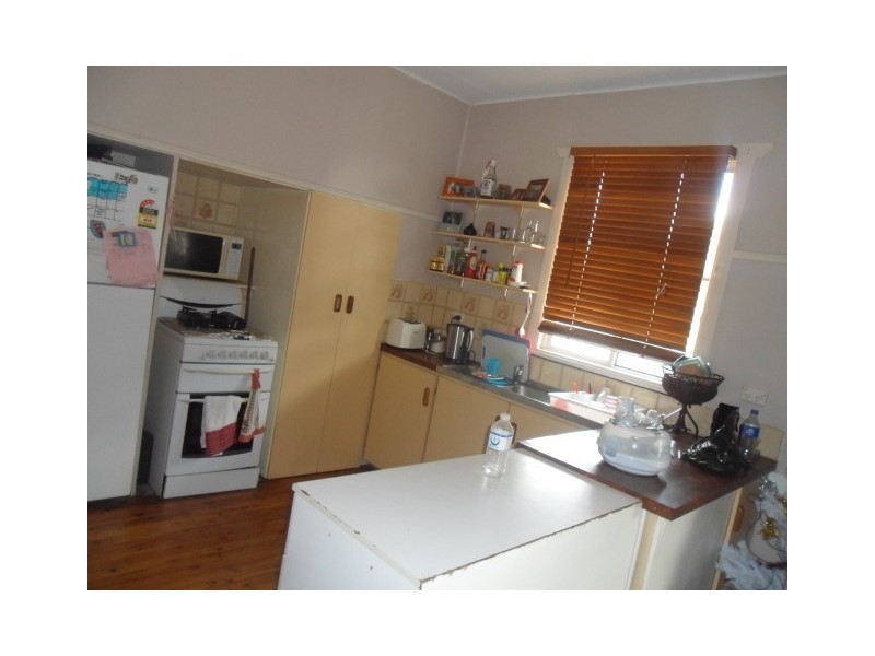 343a Tor Street, Newtown QLD 4350