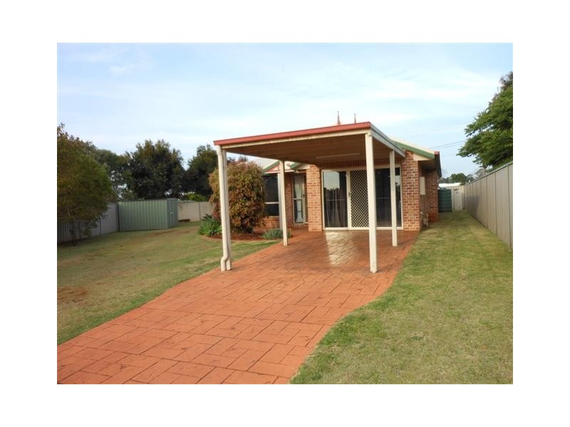 3 Freyling Court, Kearneys Spring QLD 4350