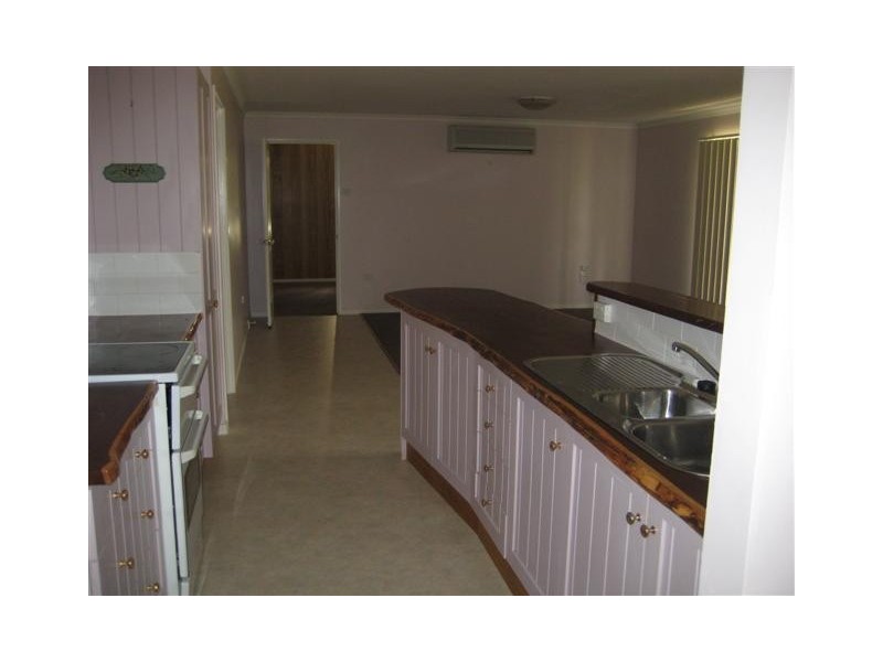 1 Waverley Street, North Toowoomba QLD 4350