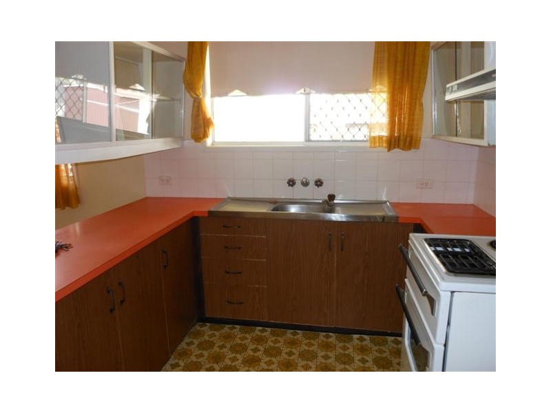 23 Sampson Street, Wilsonton QLD 4350