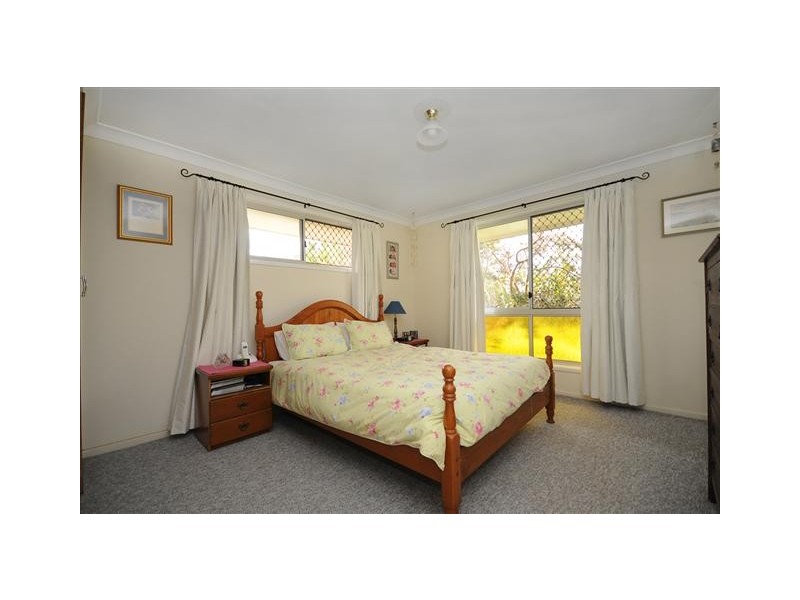 11 Arabian Street, Harristown QLD 4350