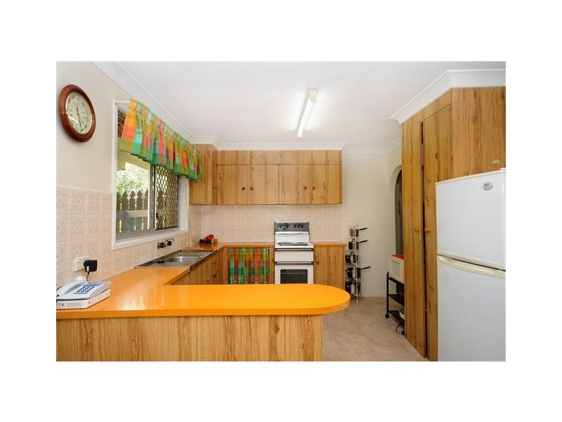 11 Arabian Street, Harristown QLD 4350