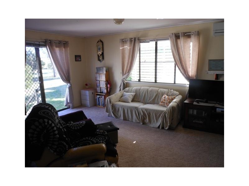 1194 Clifton-Pittsworth Rd, Clifton QLD 4361
