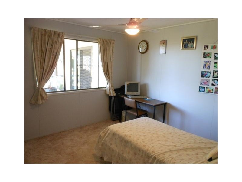 1194 Clifton-Pittsworth Rd, Clifton QLD 4361