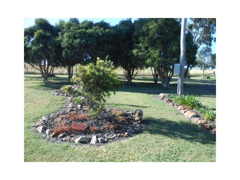 1194 Clifton-Pittsworth Rd, Clifton QLD 4361