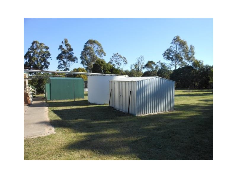 1194 Clifton-Pittsworth Rd, Clifton QLD 4361