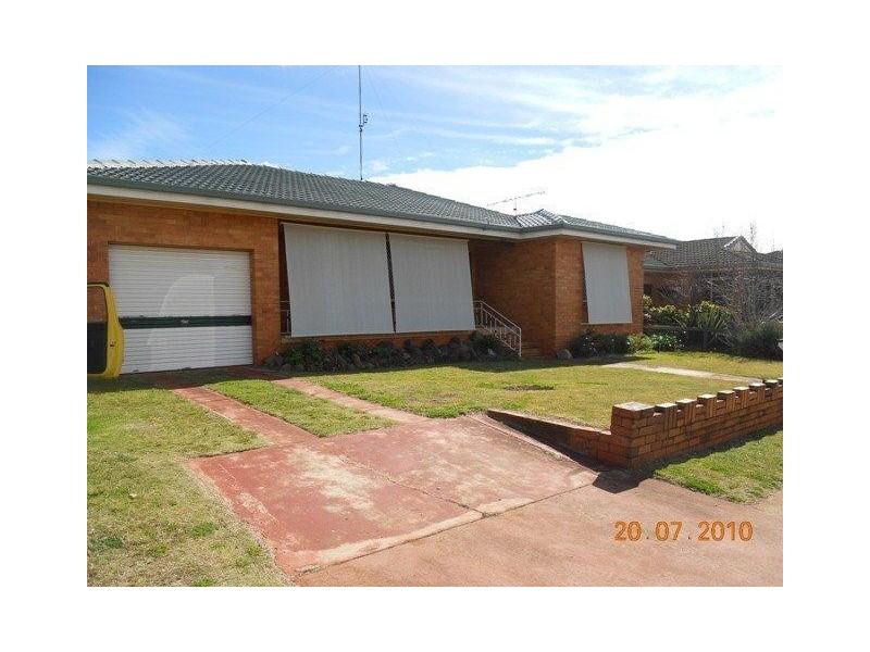 87 Drayton Road, Harristown QLD 4350