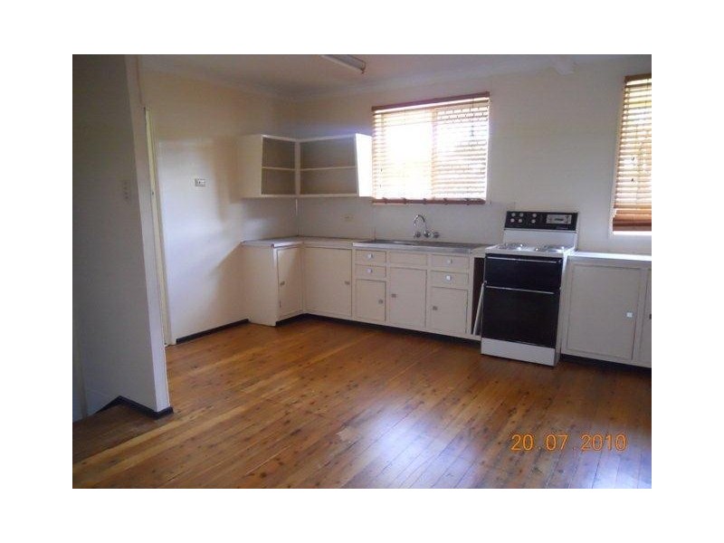87 Drayton Road, Harristown QLD 4350