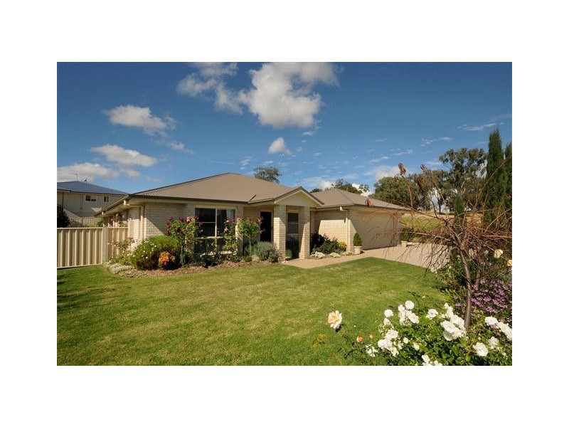 14 Jay Street, Westbrook QLD 4350