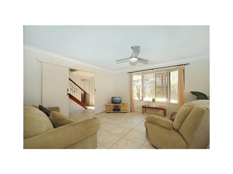 6 Paull Street, Wilsonton QLD 4350