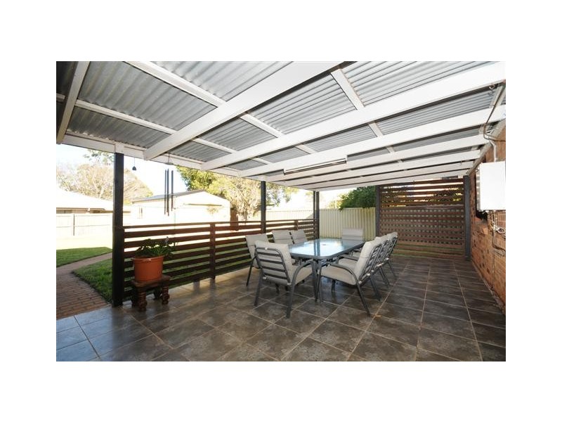 6 Paull Street, Wilsonton QLD 4350