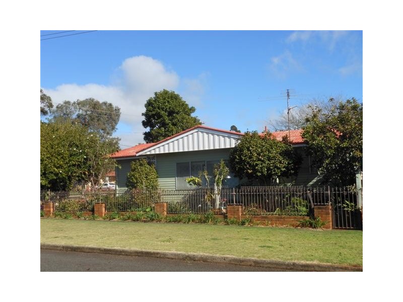 37 Eiser Street, Harristown QLD 4350