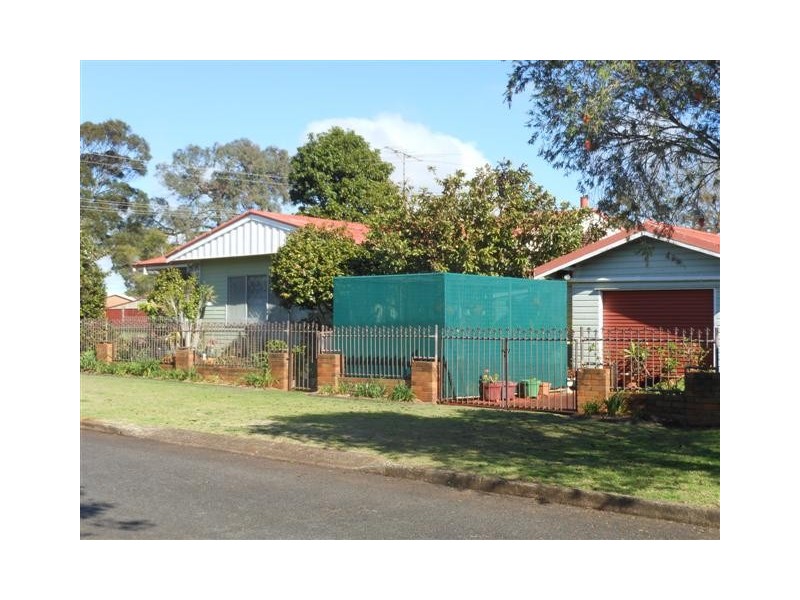 37 Eiser Street, Harristown QLD 4350
