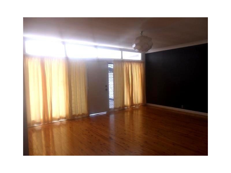 52A Taylor Street, Newtown QLD 4350