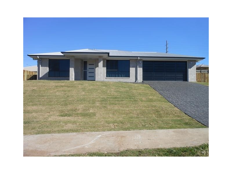 17 Sandalwood Drive, Glenvale QLD 4350