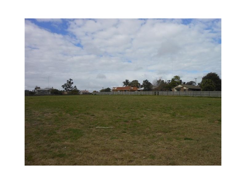 68 Cambooya Street, Drayton QLD 4350