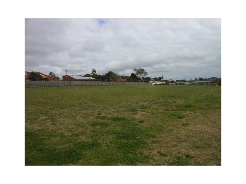 68 Cambooya Street, Drayton QLD 4350