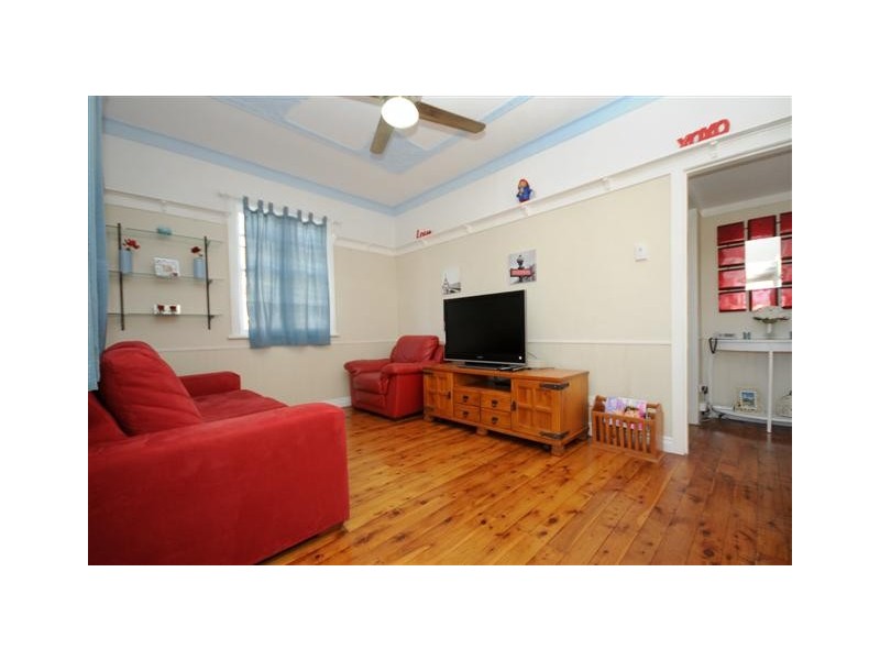 7 Turner Street, Newtown QLD 4350