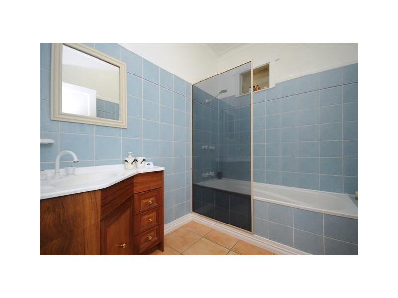 7 Turner Street, Newtown QLD 4350