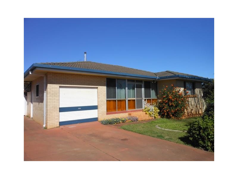 504 Alderley Street, Harristown QLD 4350