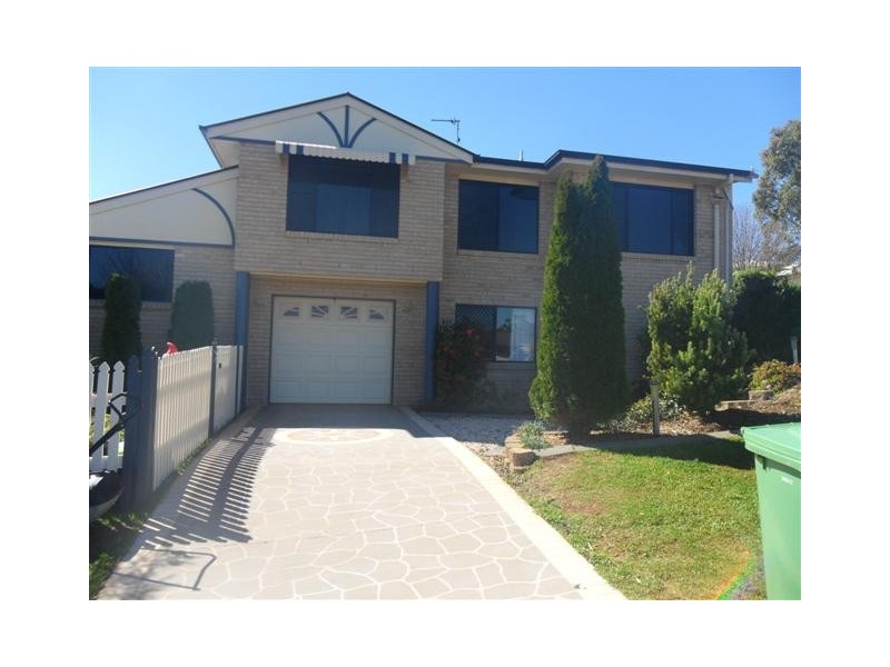 1/11 Samuel Court, Darling Heights QLD 4350