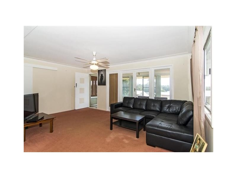 6 Hanlon Street, Newtown QLD 4350