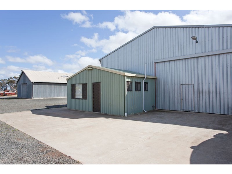 1 Ross Street, Oakey QLD 4401