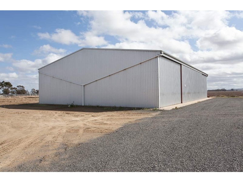 1 Ross Street, Oakey QLD 4401