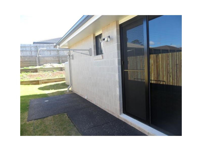 17 Sandalwood Drive, Glenvale QLD 4350