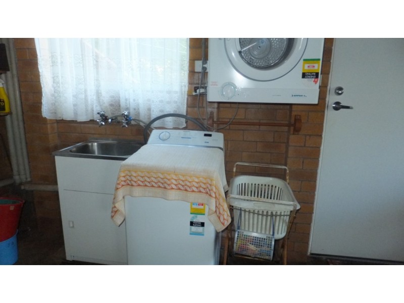 43 Sardon Street, Centenary Heights QLD 4350