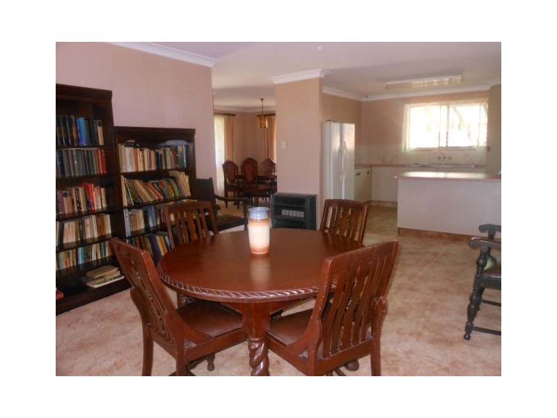 16 Redwood Street, Newtown QLD 4350