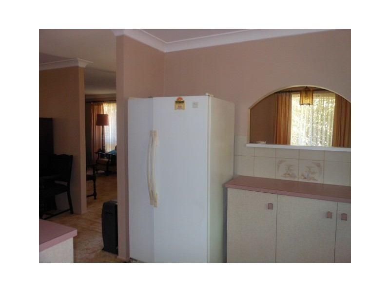 16 Redwood Street, Newtown QLD 4350