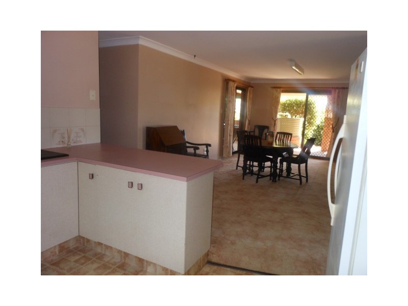 16 Redwood Street, Newtown QLD 4350